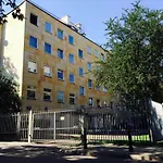 Lovely Lux Garden Flat Near Royal Park